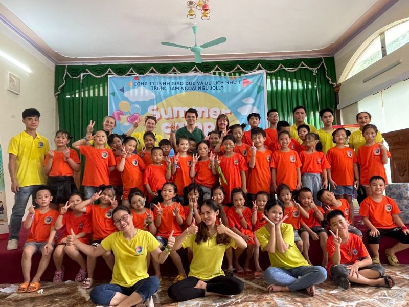 Trung tâm ngoại ngữ Jolly