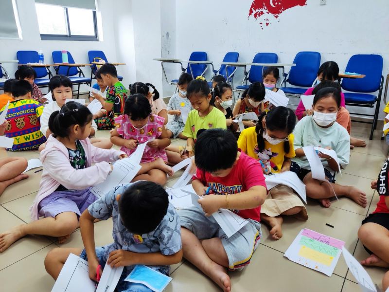 Trung tâm ngoại ngữ Language Word
