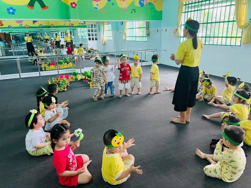 Trường Mầm non Tuổi Xanh