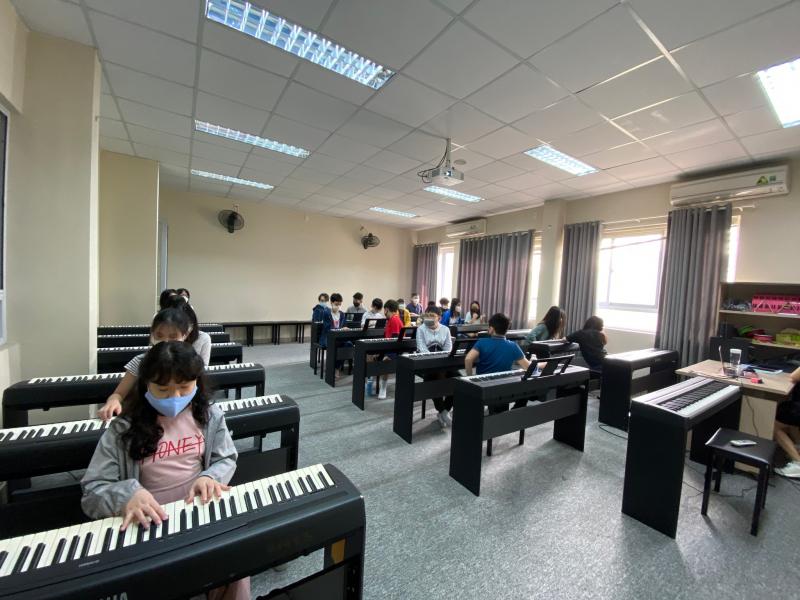 Trường phổ thông song ngữ liên cấp Wellspring