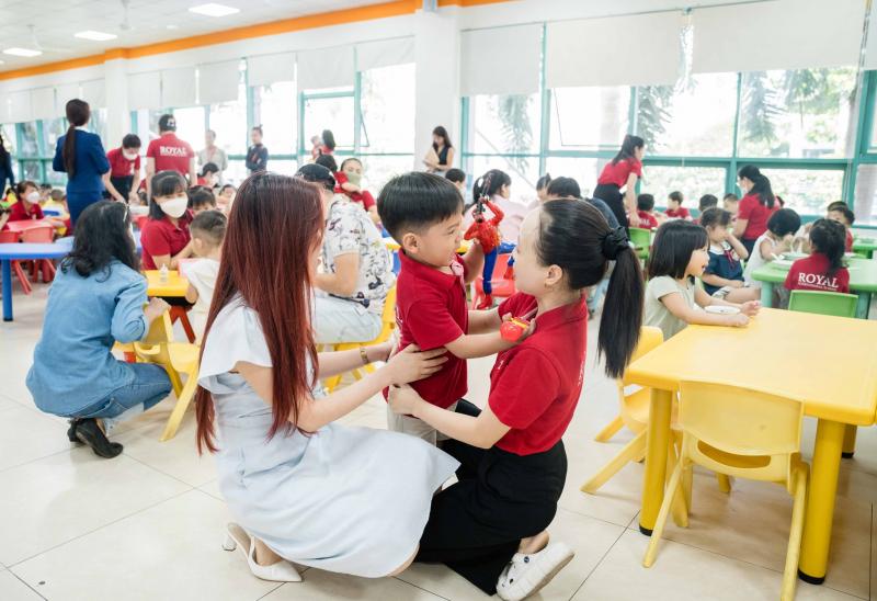 Trường Song ngữ quốc tế Hoàng Gia (ROYAL SCHOOL)