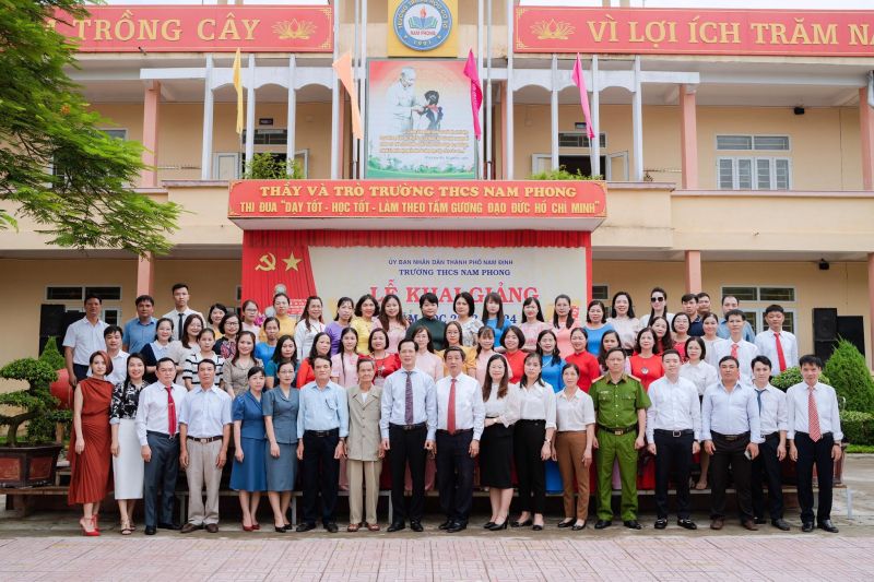 Trường THCS Nam Phong
