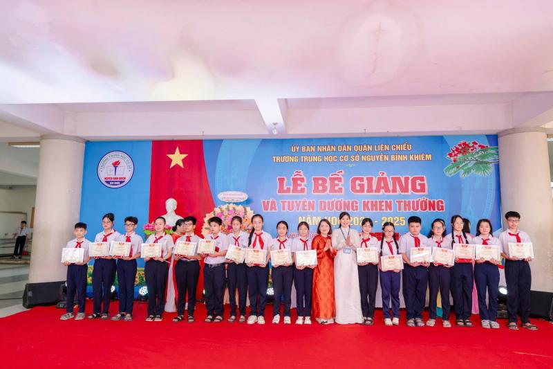 Trường THCS Nguyễn Bỉnh Khiêm