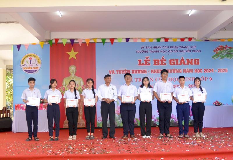 Trường THCS Nguyễn Chơn