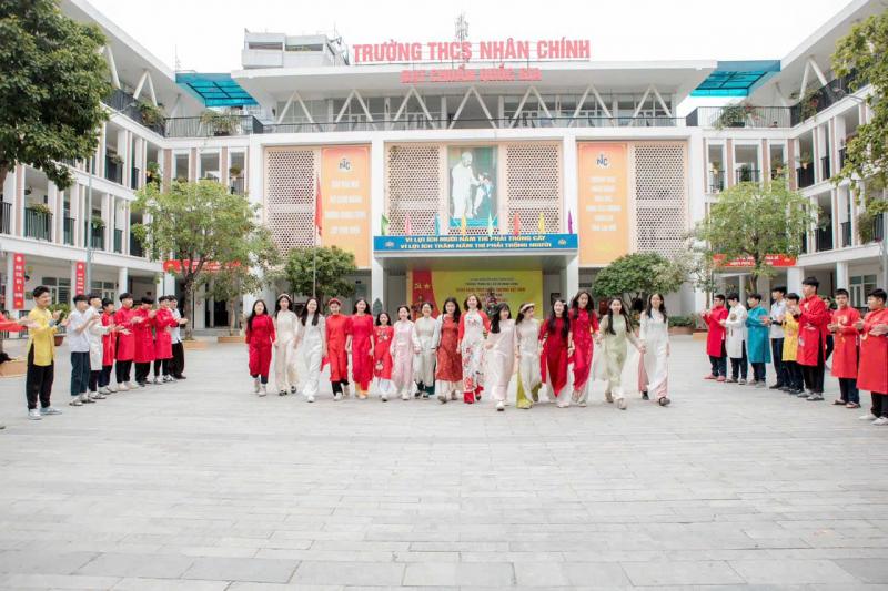 Trường THCS Nhân Chính