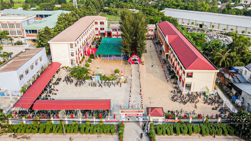 Trường THCS Thị Trấn Vĩnh Thạnh