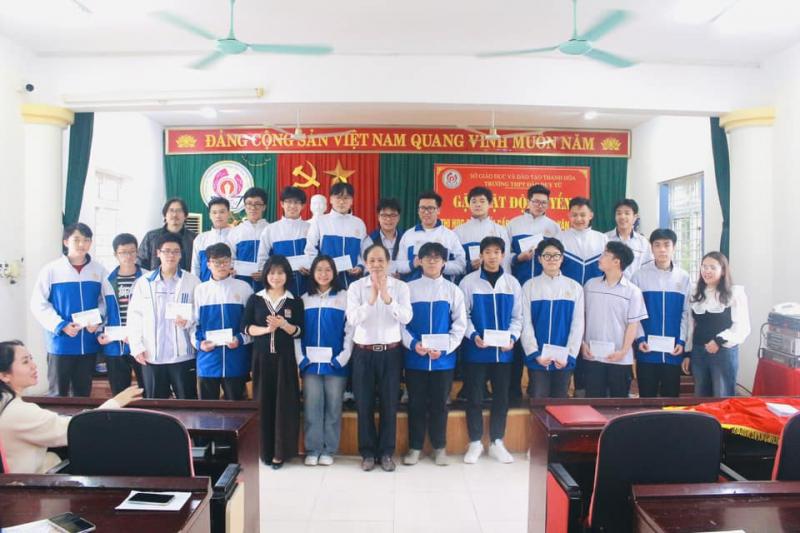 Trường THPT Đào Duy Từ