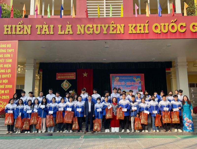 Trường THPT Đông Sơn 1