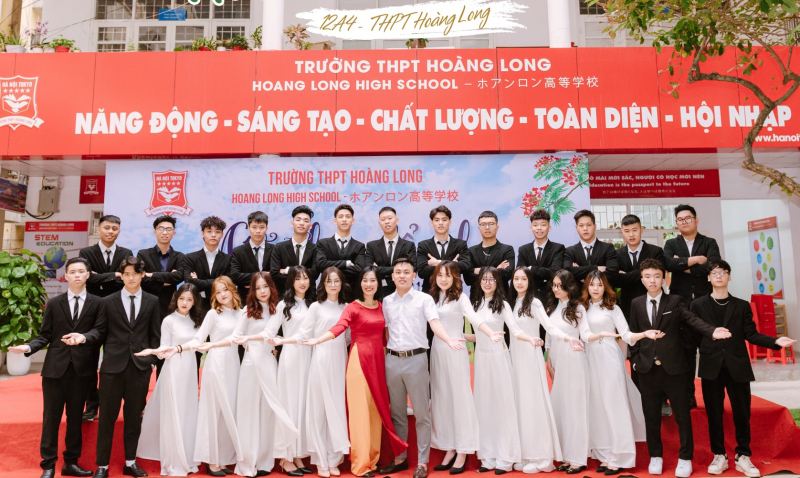 Trường THPT Hoàng Long