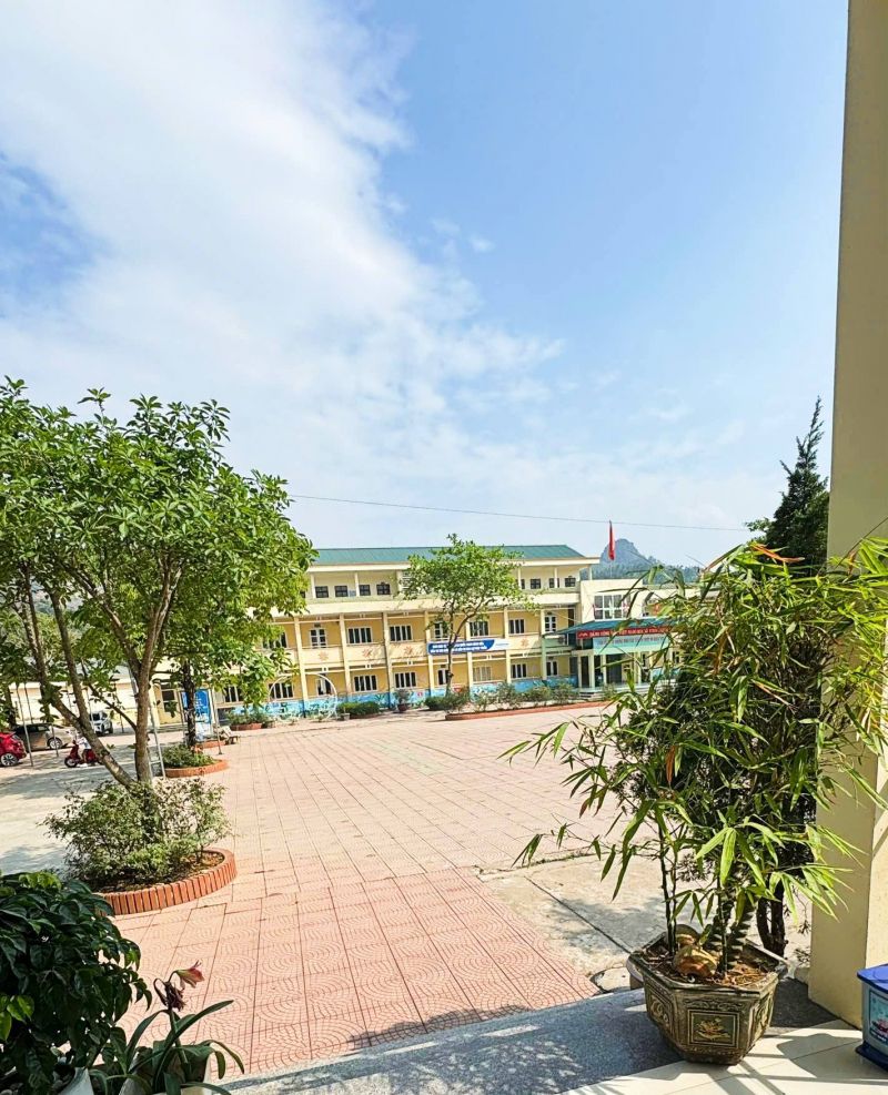 Trường THPT Kỳ Sơn