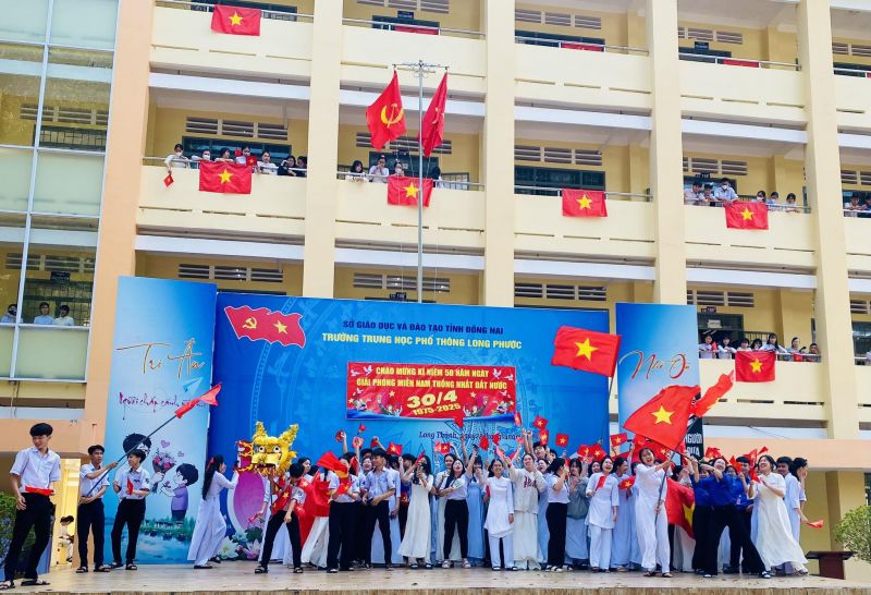 Trường THPT Long Phước