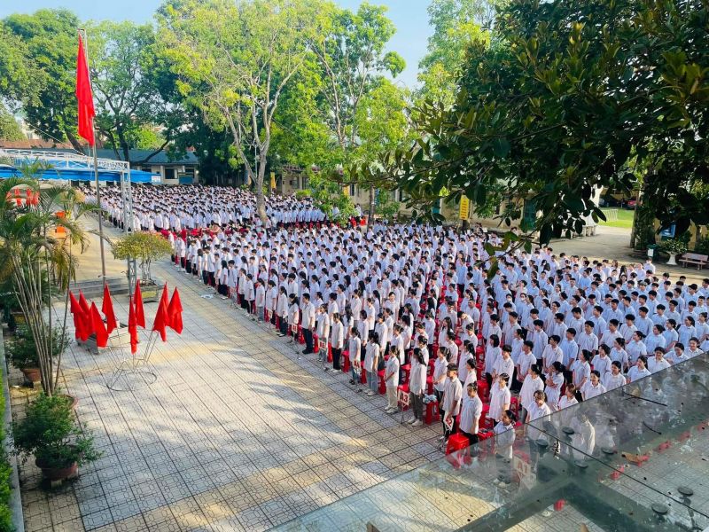 Trường THPT Tô Hiến Thành