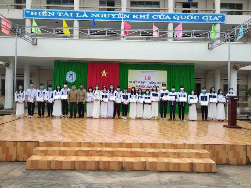 Trường THPT Trần Hưng Đạo