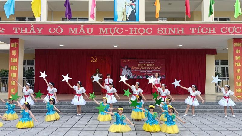 Trường Tiểu học Cẩm Thạch