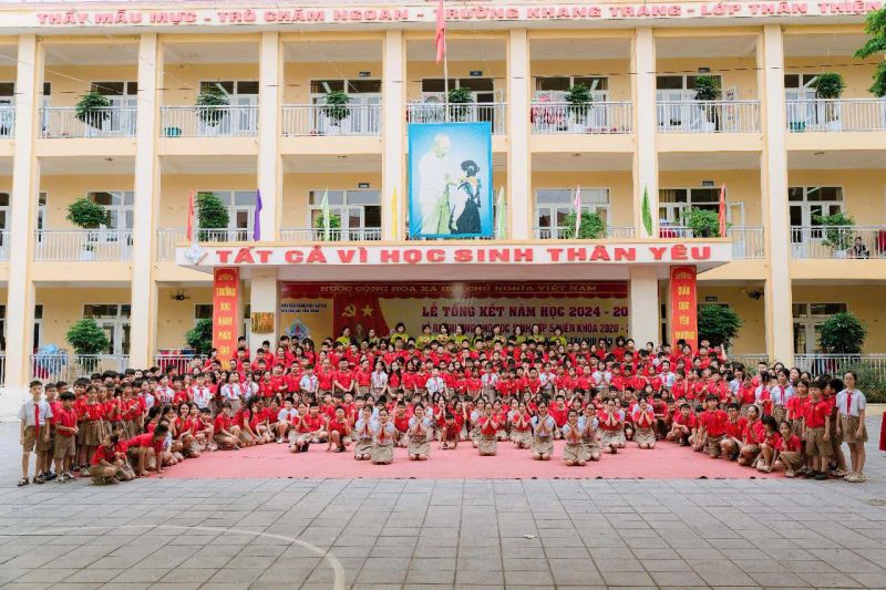 Trường Tiểu học Cẩm Trung
