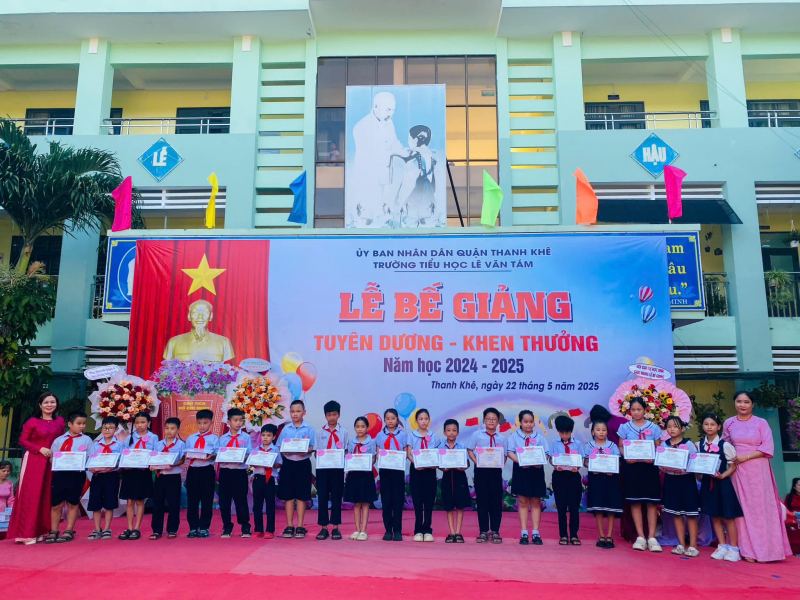 Trường Tiểu học Lê Văn Tám