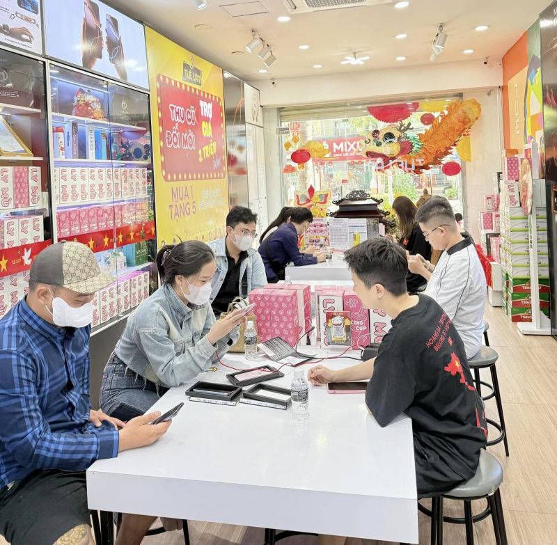 Tuệ Lâm Apple