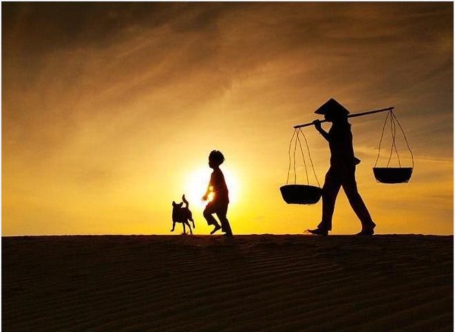 Tuổi thơ bên mẹ