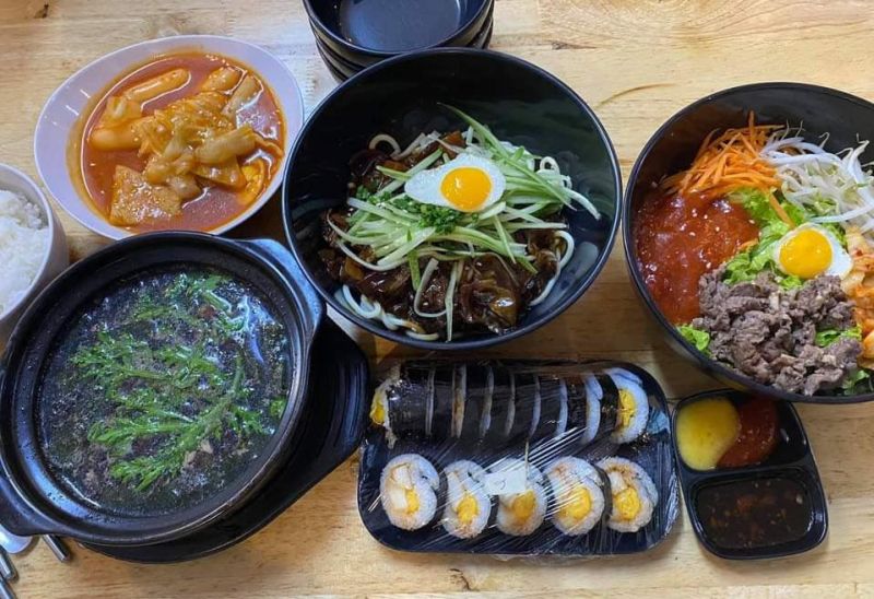 Ù 's Kimbap