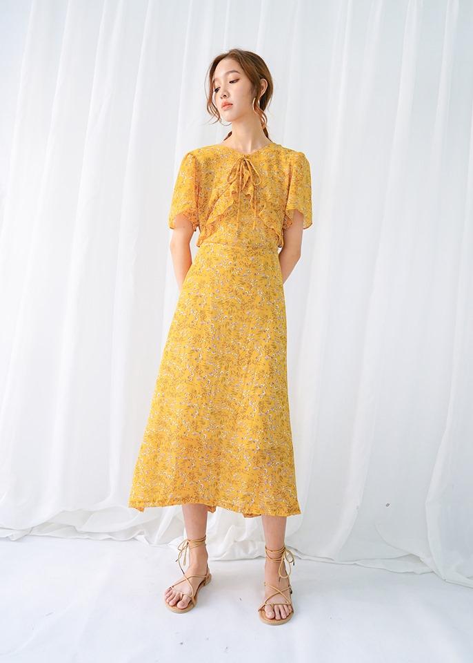 Đầm họa tiết đẹp.