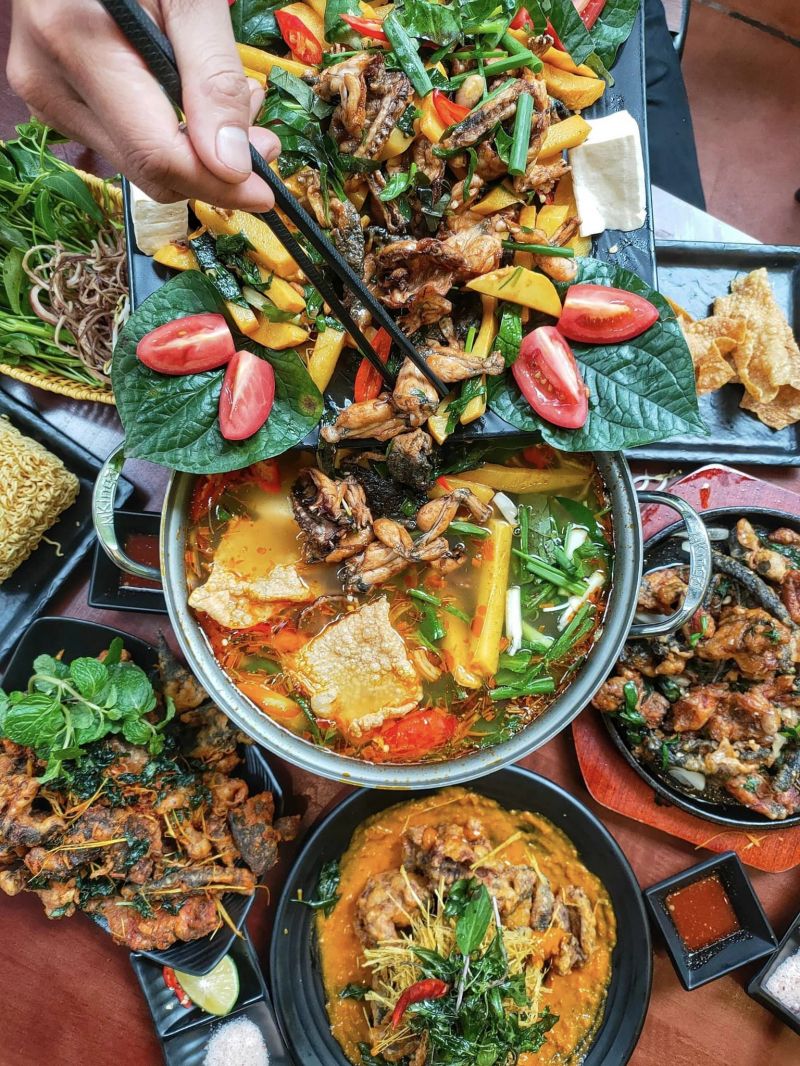 Vua Ếch Long Biên